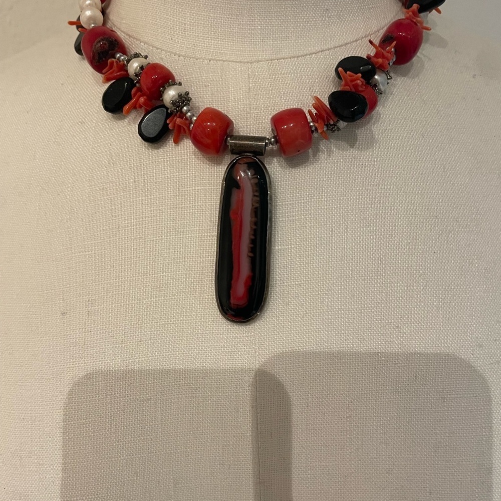 Red necklase No brand , Boutique - Picture 4 of 5